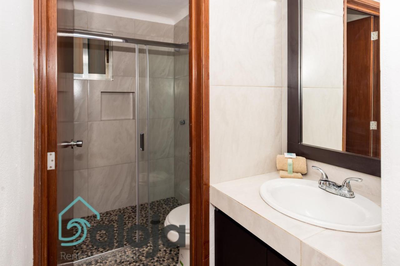 Apartamento Amplio En Zona Ideal A 5Min De Wallmart Cancún Zewnętrze zdjęcie